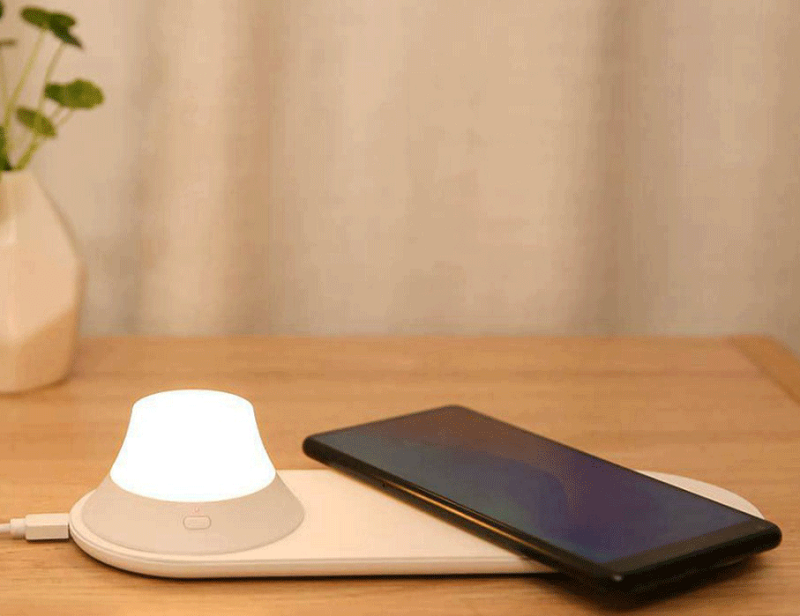 Беспроводная зарядка с ночником Yeelight Xiaomi Wireless Charging Night Light (YLYD04YI)