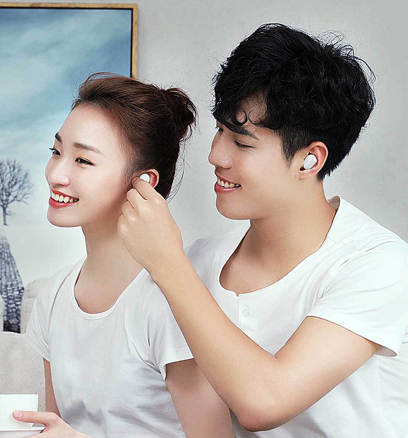 Беспроводные наушники Xiaomi Mi True Wireless EarBuds Global Version (ZBW4420GL)